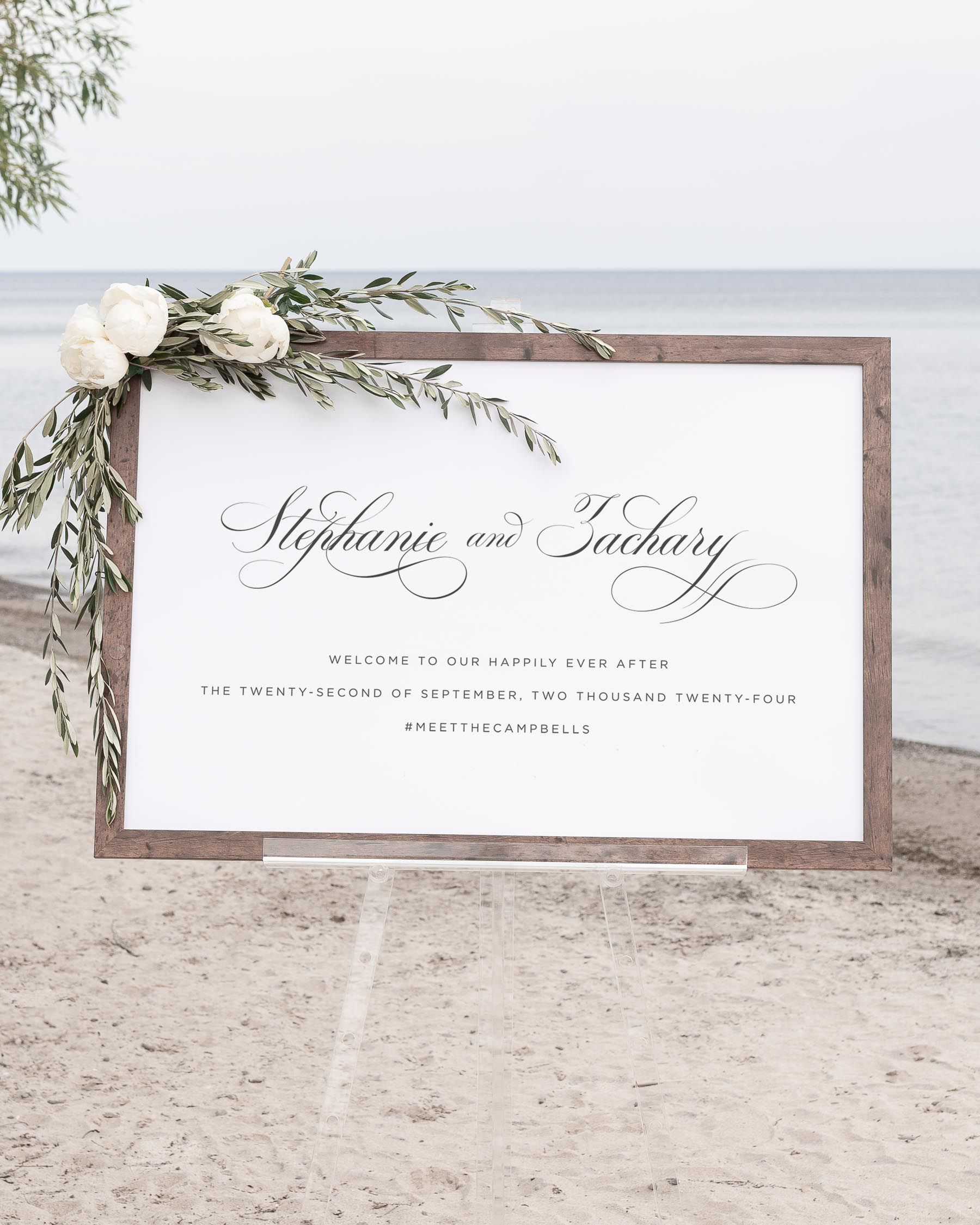 Delicate Elegance Welcome Signs