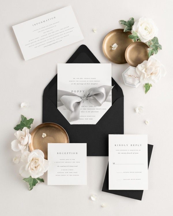 Wedding invitations with silk ribbon and black envelope